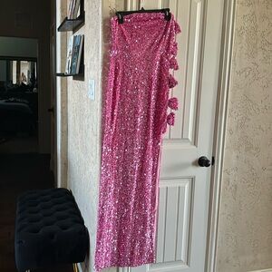 PINK SPARKLE DRESS FASHION NOVA MED.